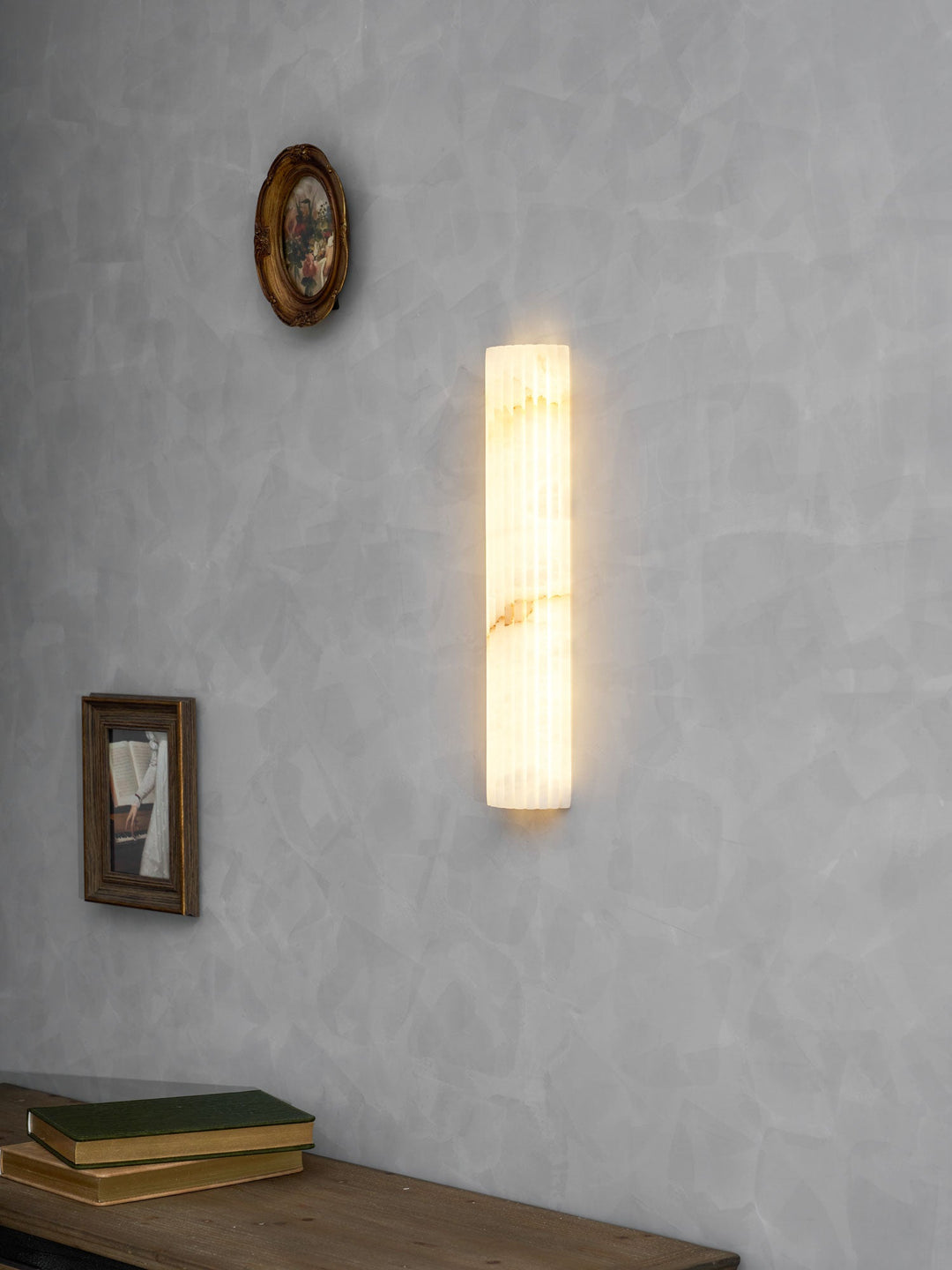 Luz de Pared LED Vertical Acanalada – Lámpara Decorativa de Interior