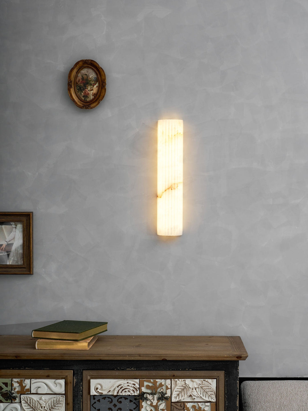 Luz de Pared LED Vertical Acanalada – Lámpara Decorativa de Interior