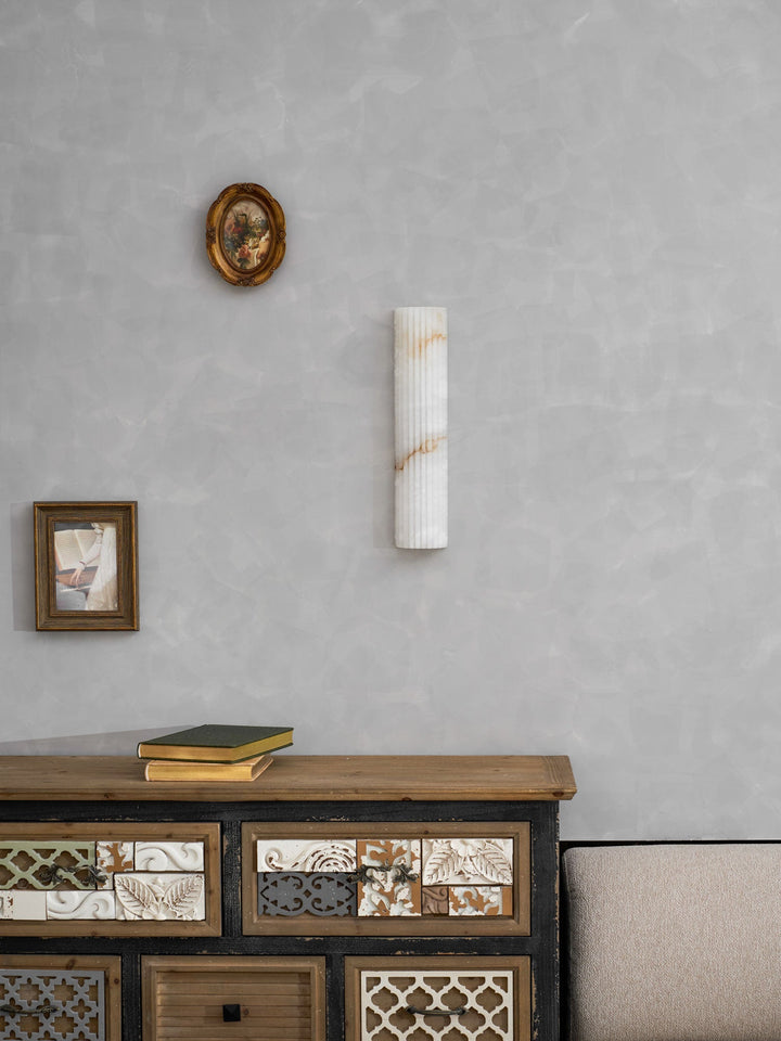 Luz de Pared LED Vertical Acanalada – Lámpara Decorativa de Interior