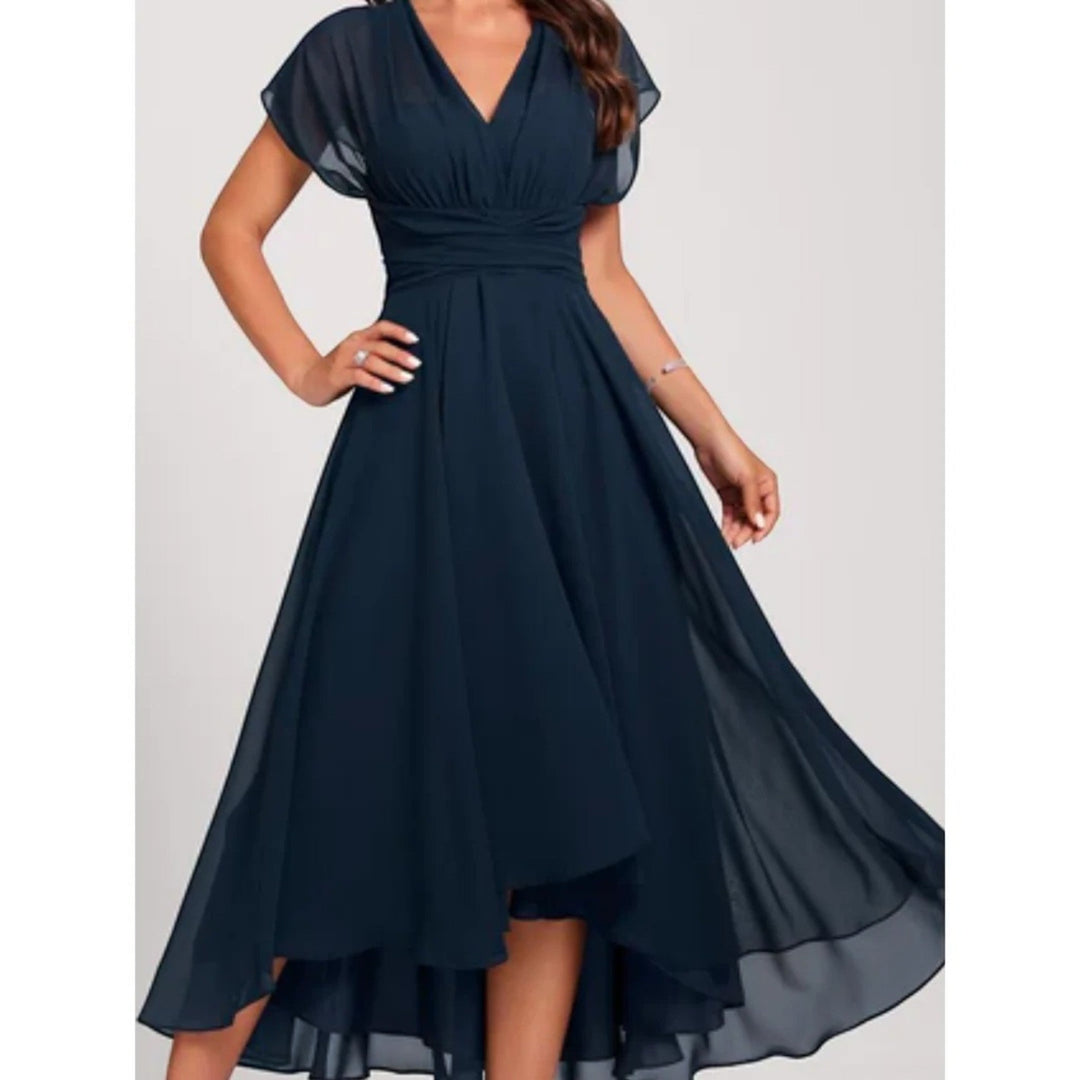 Liora | Elegantes Ausgestelltes Kleid Mit V-ausschnitt Für Frauen | Midi