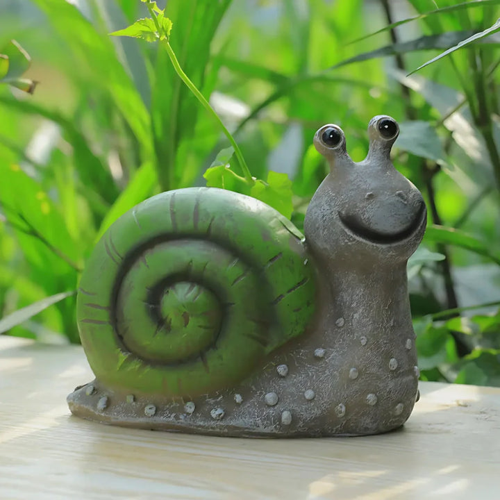 Animal Shaped Solar Outdoor Lights for Garden Décor