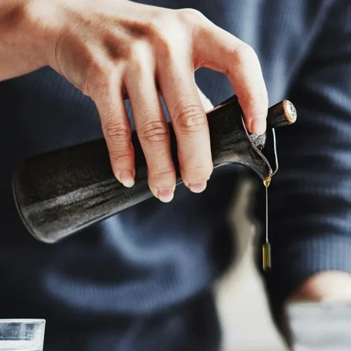 Keramische Gewürz- & Ölflasche – Nordic Stil, Stilvoll & Funktional | Für Speiseöl, Essig & Flüssiggewürze in der Küche