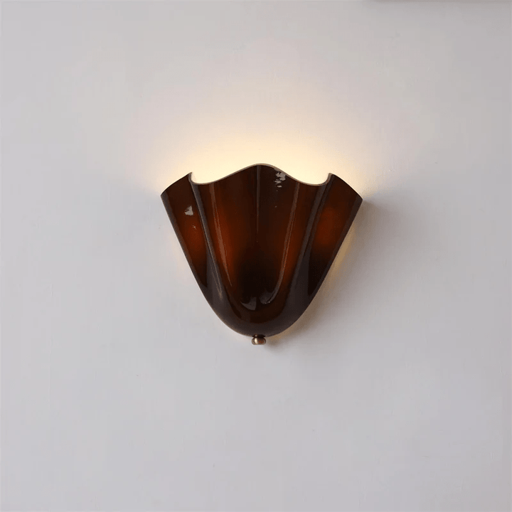 Sculpted Petal Wall Light – Modern Indoor Sconce