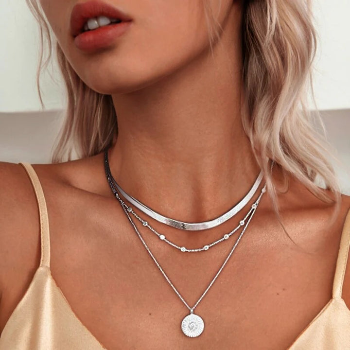 Silberne Dreifach-Halskette – Elegantes & Vielseitiges Schmuckstück für jeden Anlass | Layer-Look mit zeitlosem Stil