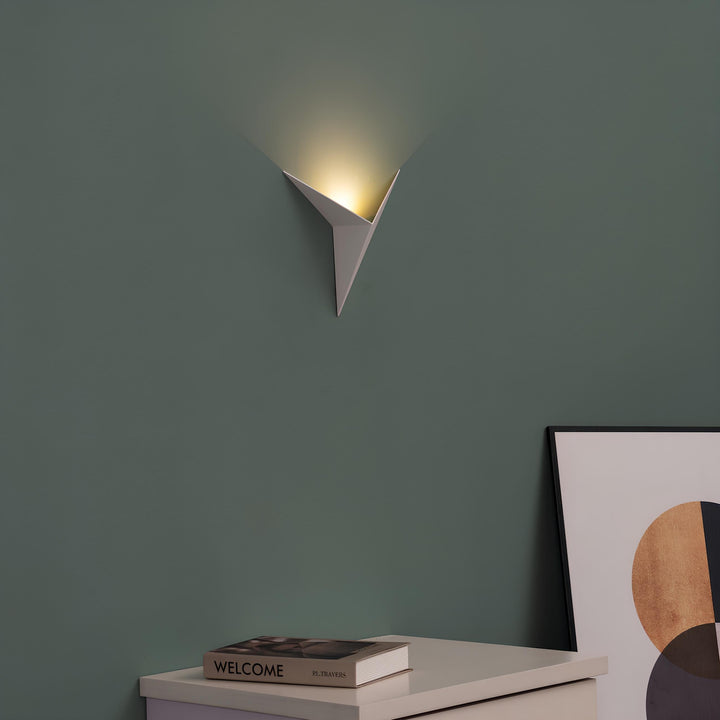 Contemporary LED Wall Light – Geometric Accent Lamp
