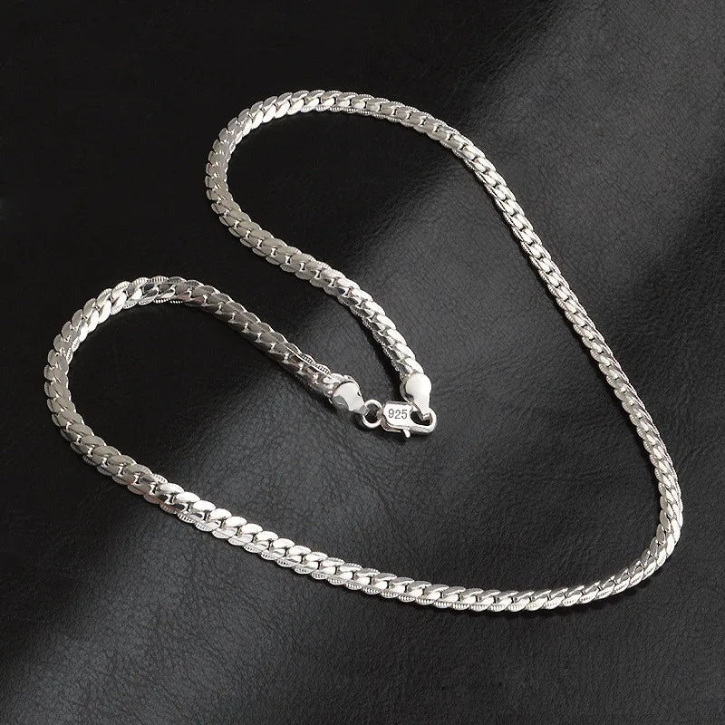 Sterling Silber Halskette – Elegantes Design mit Glückssymbol | Hochwertig, Zeitlos & Perfekt als Geschenk