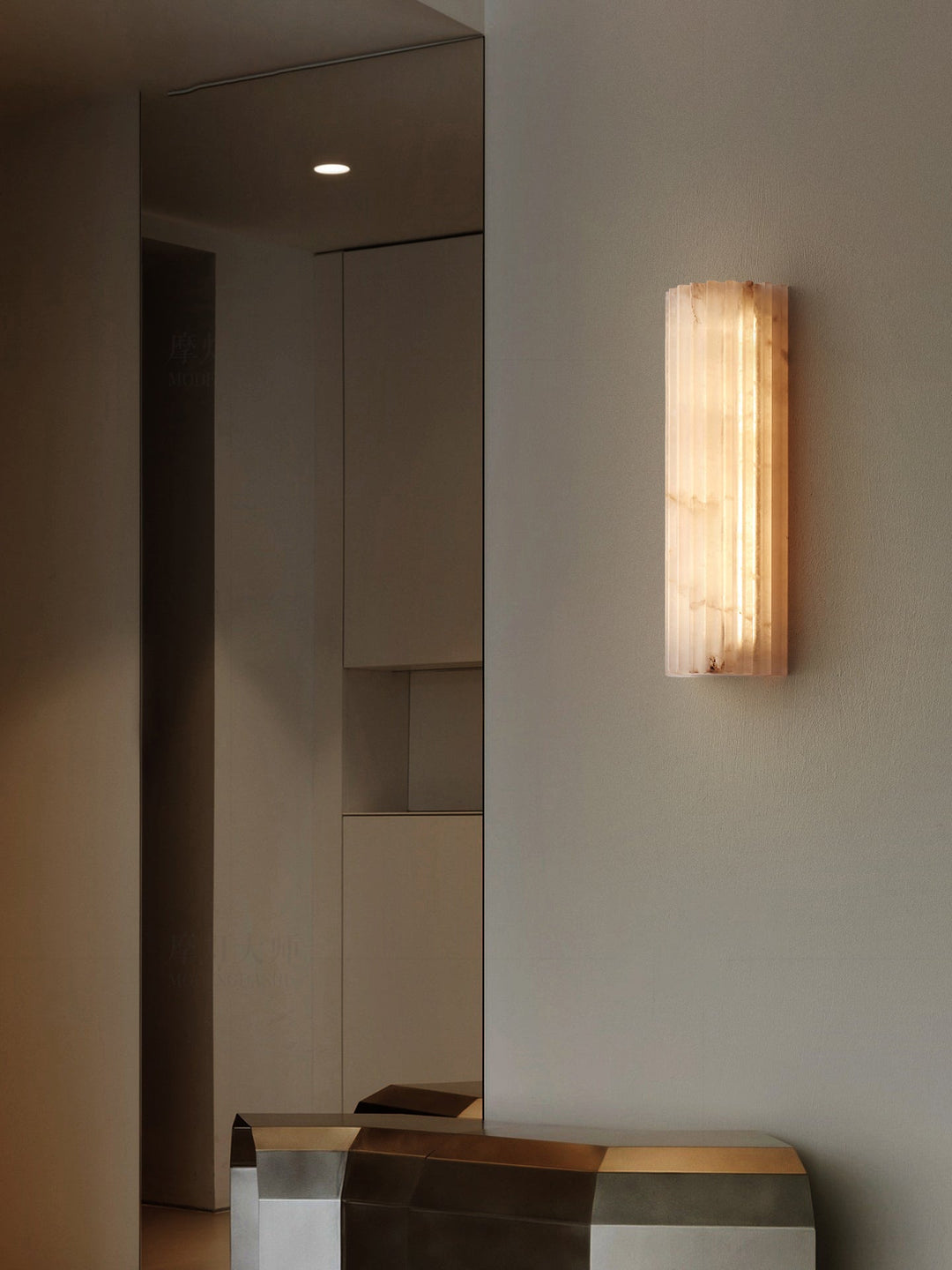Luz de Pared LED Vertical Acanalada – Lámpara Decorativa de Interior