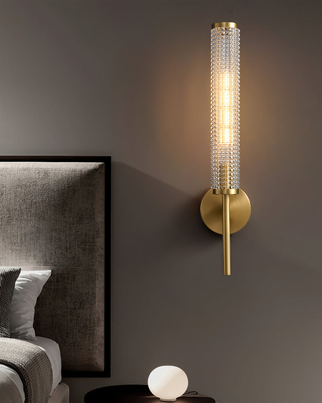 Velaro Brass Wall Lamp