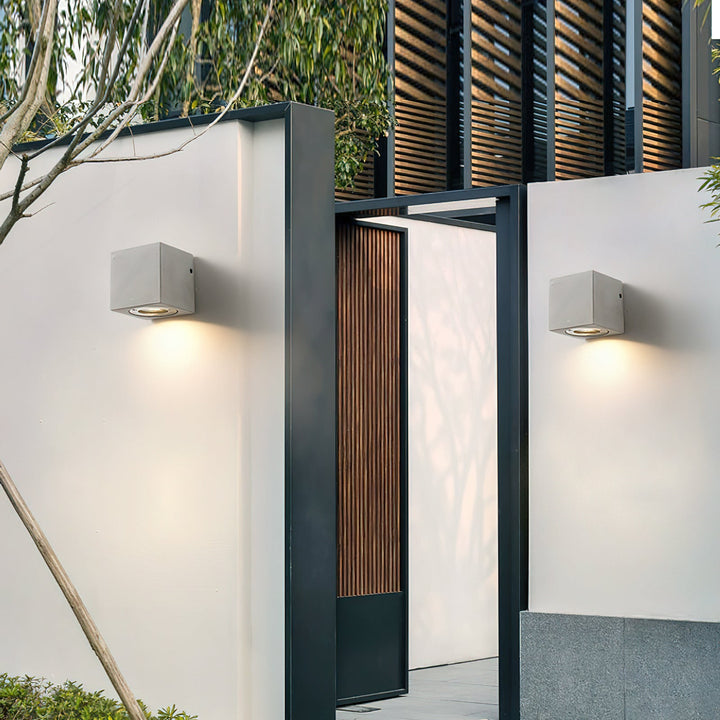 Axis Outdoor Lamp