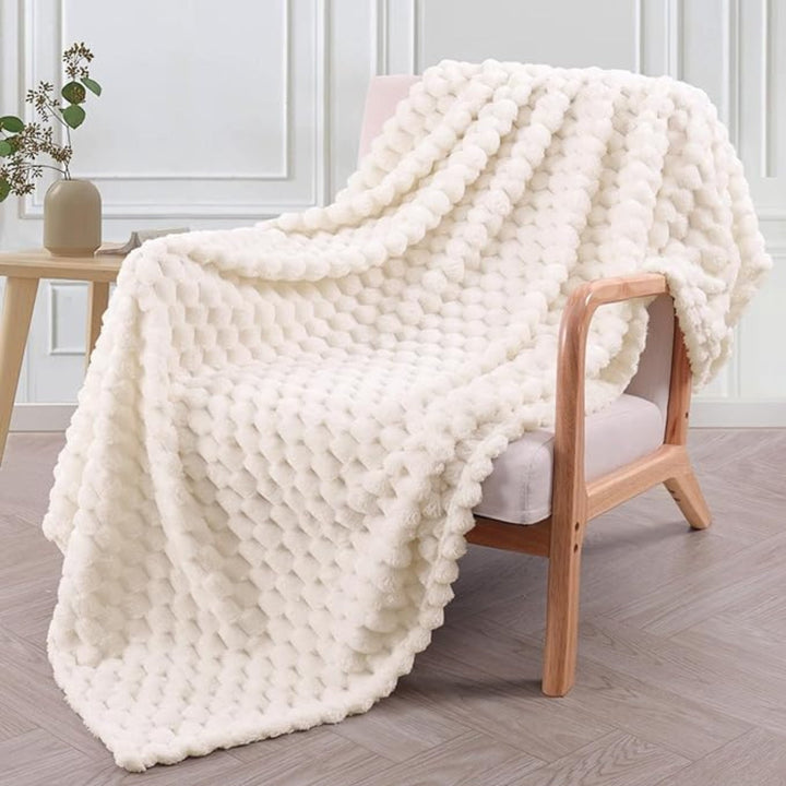 Plush Cosy Blanket Lightweight Warm Sofa & Bed Throw