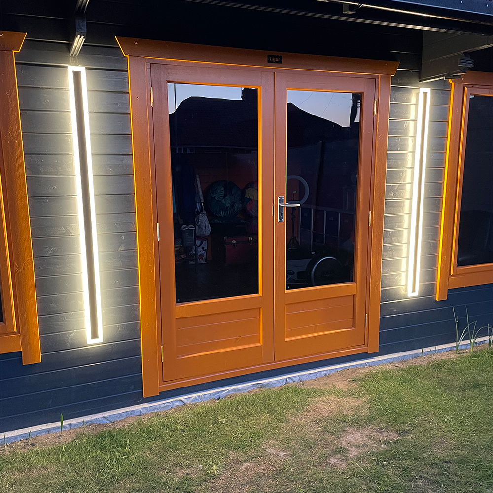 Schwarze LED-Wandleuchten für Garten und Außenbereich