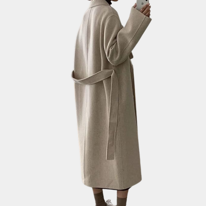 Langer Wintermantel Mit Taillengürtel Für Damen | Schlichtes Design