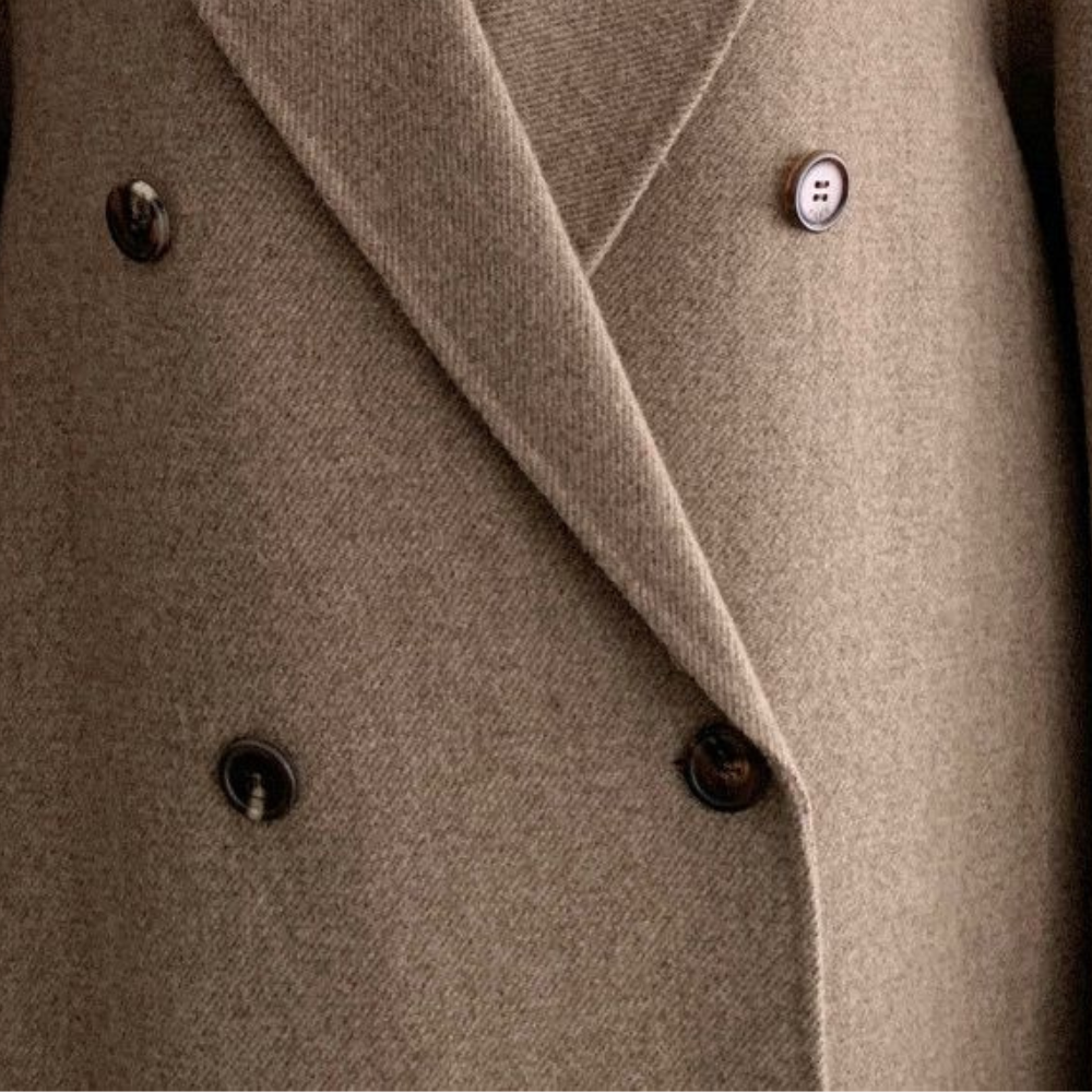 Langer Wintermantel Mit Taillengürtel Für Damen | Schlichtes Design