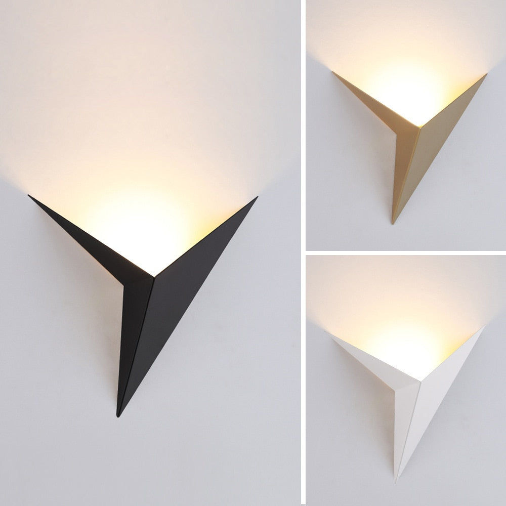 Contemporary LED Wall Light – Geometric Accent Lamp