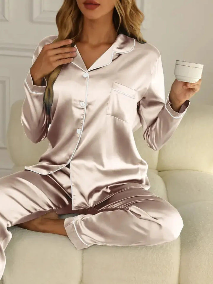 Seidiges Zweiteiliges Pyjama-Set Für Damen | Klassisch