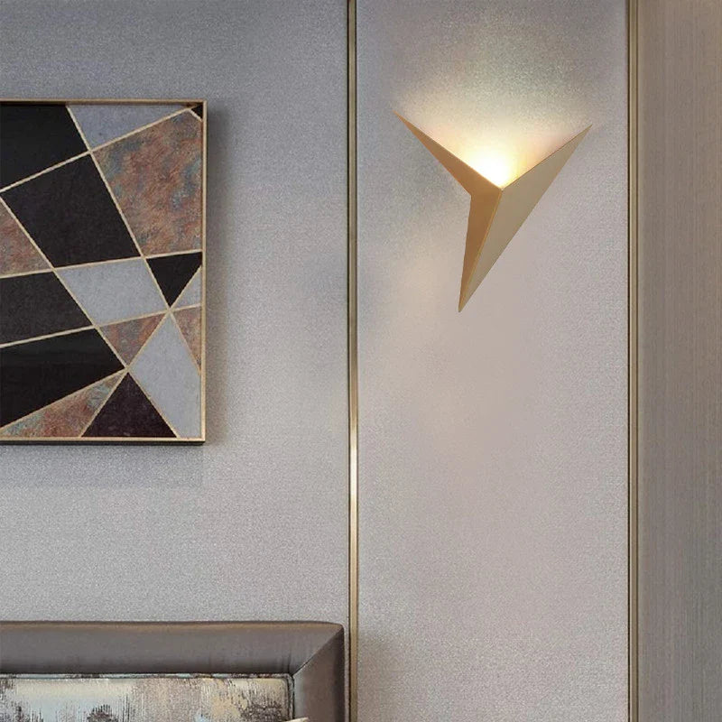 Contemporary LED Wall Light – Geometric Accent Lamp
