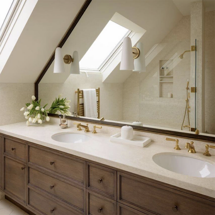 Lámpara de Pared Montclair de Latón