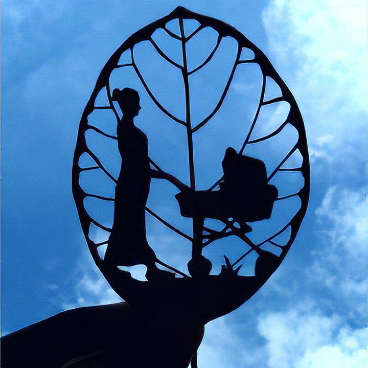 Symbolic Leaf Plaque Decoration for Mother’s Day Gift