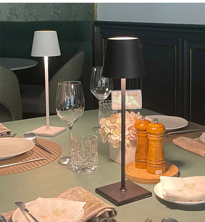 Moderne LED-Tischlampe Wiederaufladbar Berührungsdimmer Licht