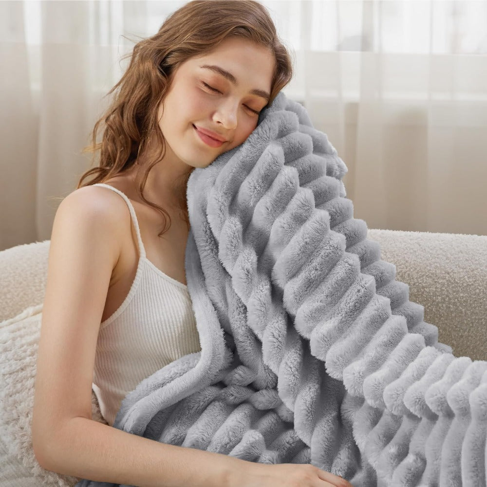 Striped Cosy Throw Blanket for Living Room & Bed