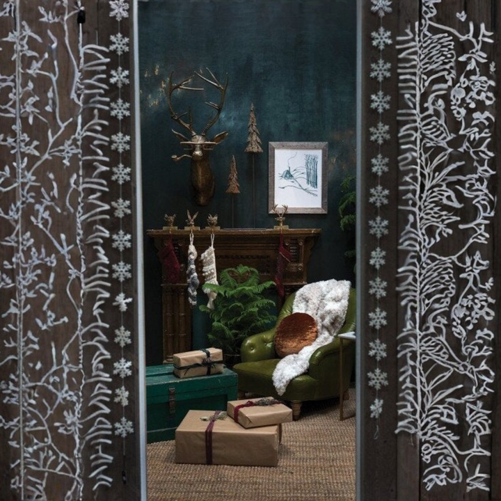 Deer Head Wall Decoration with Textured Antlers