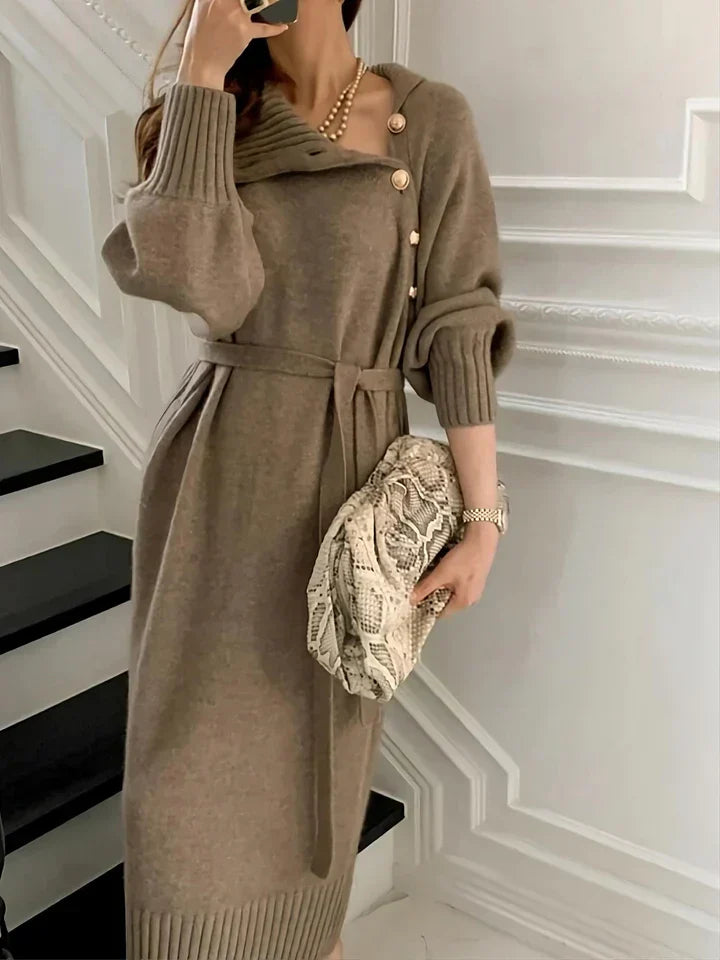 Stylisches Pulloverkleid Mit Knopfdetails | Winter