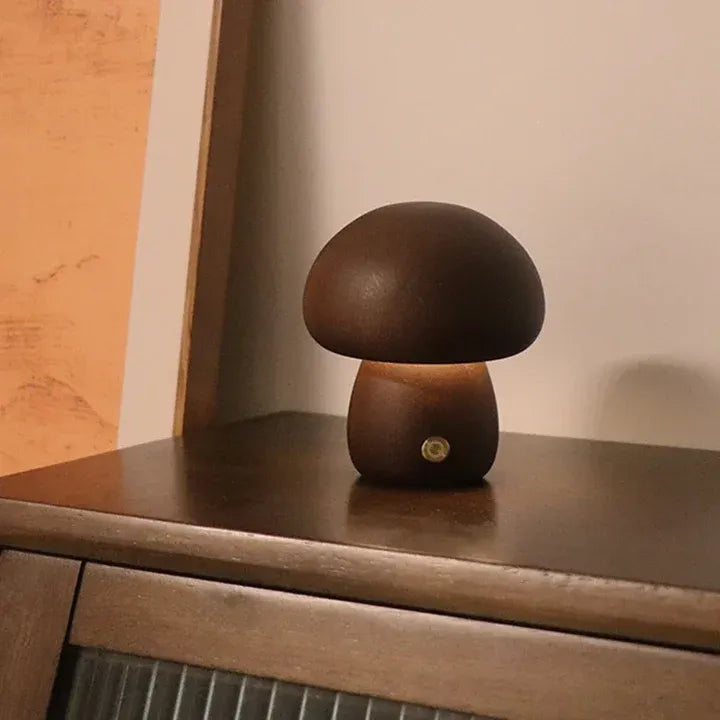 Pilz-Tischlampe aus Holz – Mystisch, Natürlich & Stimmungsvolles Licht | Dekorative Leuchte für Schlafzimmer, Wohnzimmer & Kinderzimmer