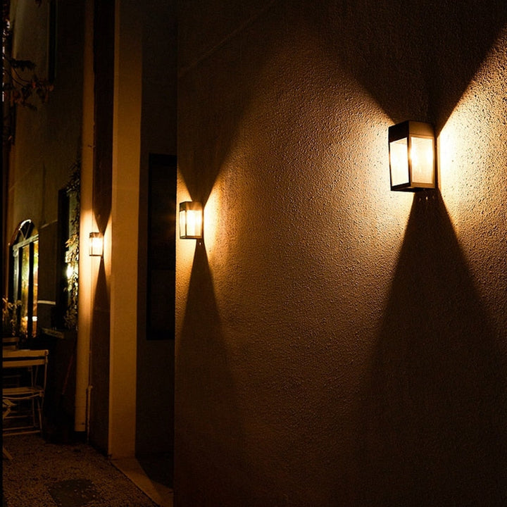 Solar Outdoor Wall Lamp with Auto Sensor