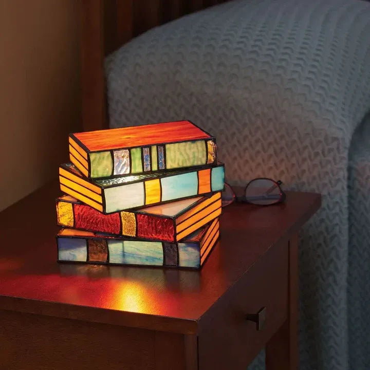 Nachtlampe in Buchform – Leuchtendes Glas-in-Blei-Design & warme Atmosphäre | Dekorative Beleuchtung für Schlafzimmer & Leseecke