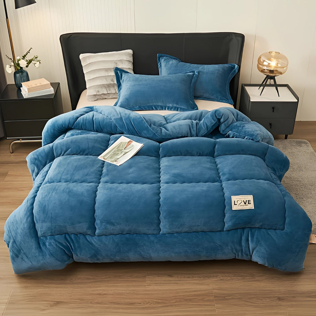 Modern Plush Quilt Comforter Set for Winter