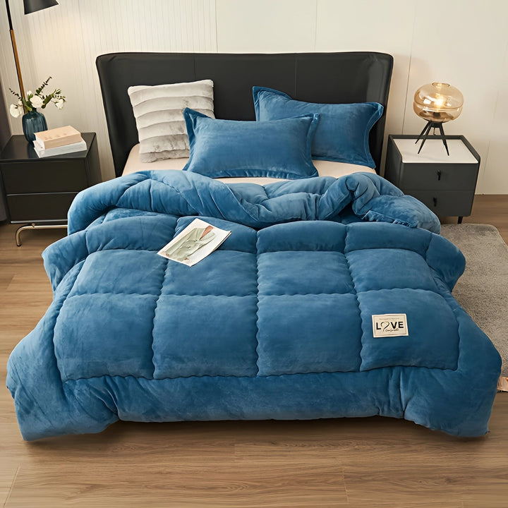 Modern Plush Quilt Comforter Set for Winter