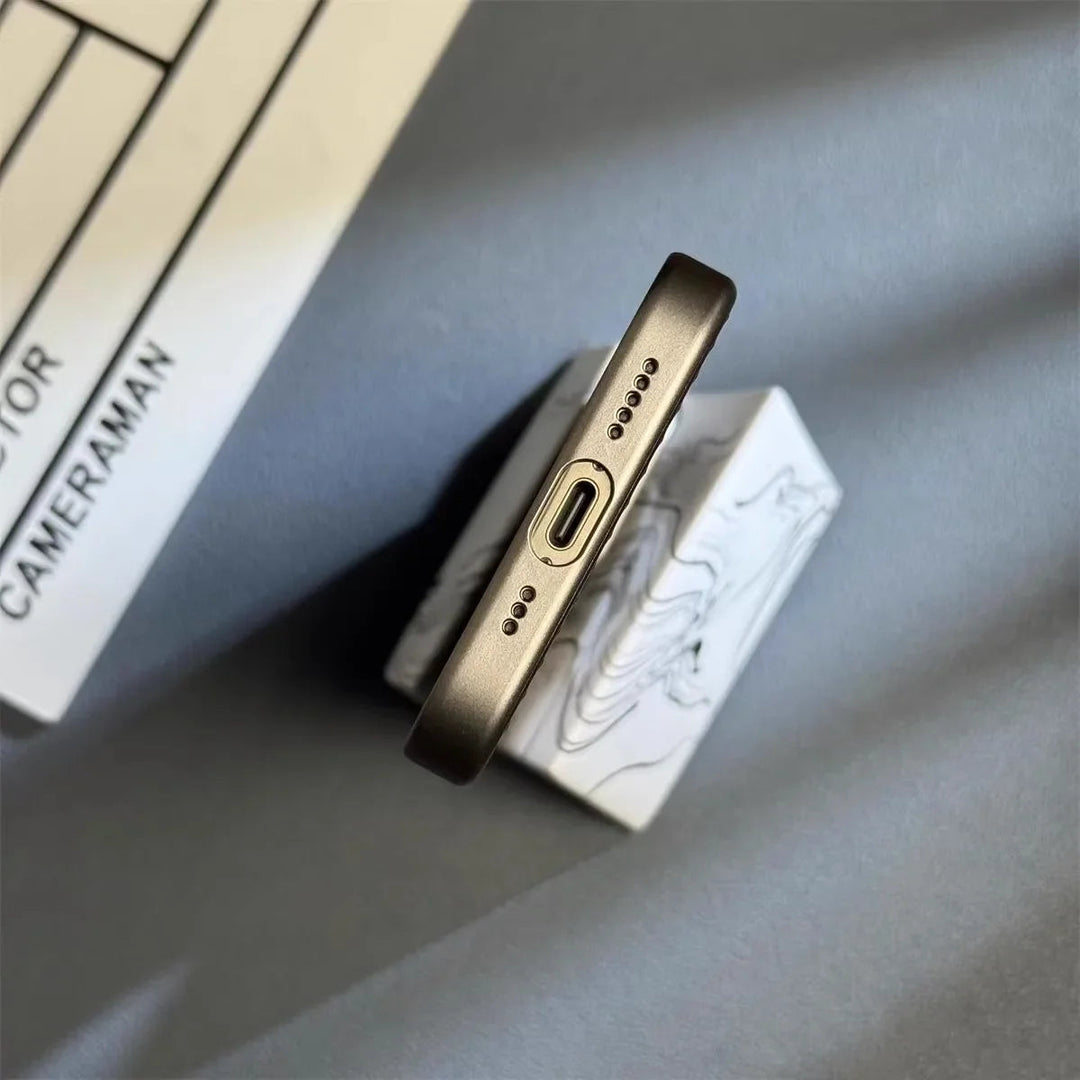 Funda Ajustada Antirayaduras para Teléfono con Soporte para Carga Inalámbrica