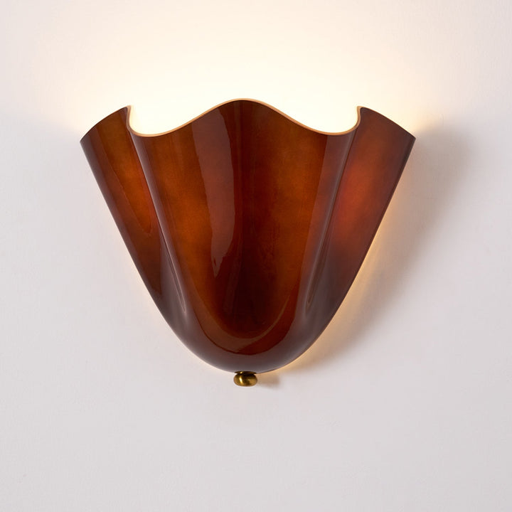 Sculpted Petal Wall Light – Modern Indoor Sconce