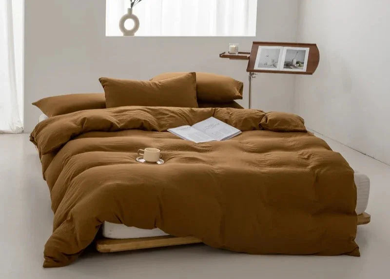 3 Piece Bed Set with Classic Quilt Cover Design