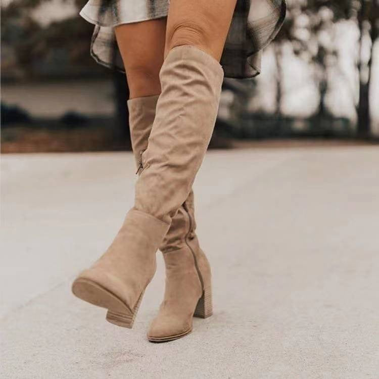 Trendige Damenstiefel Mit Blockabsatz Für Den Winter | Stilvoll