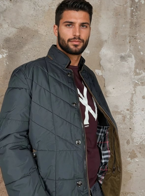 Stylische Steppjacke Mit Pelzkragen Für Herren | Winter