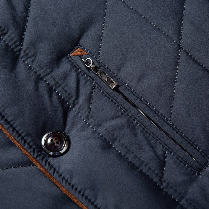 Stylische Steppjacke Mit Pelzkragen Für Herren | Winter