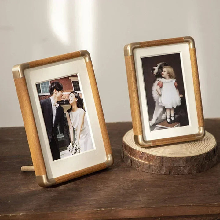 Classic Vintage-Look Tabletop Design Photo Frame