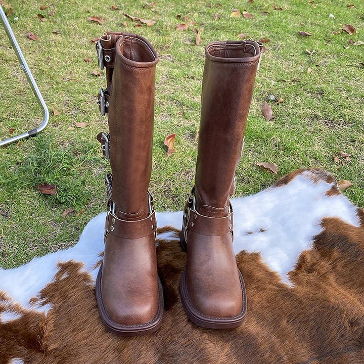 Stylische Schnallenstiefel Mit Blockabsatz | Winter