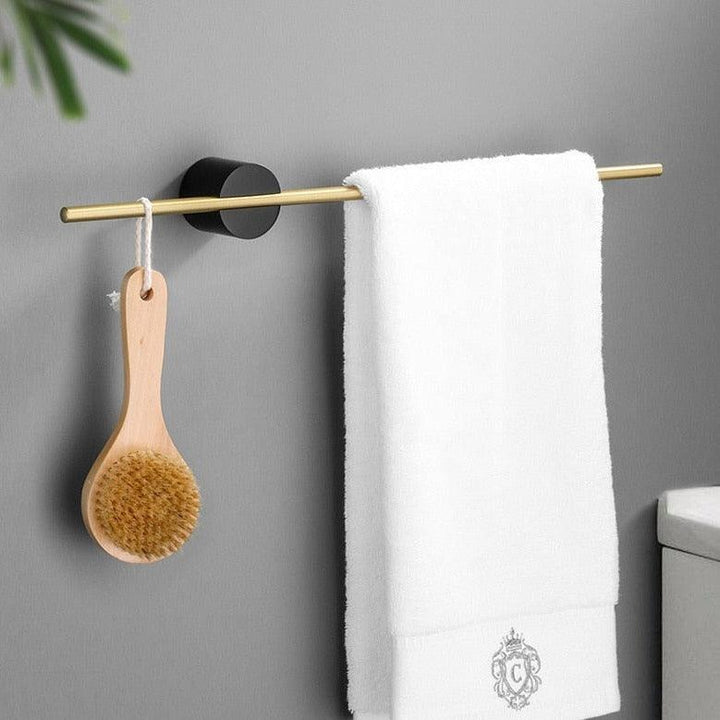 Mobiler Handtuchhalter aus Metall – Elegant, Modern & Platzsparend | Freistehendes Design für Badezimmer & Schlafzimmer