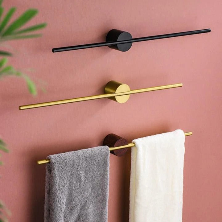 Mobiler Handtuchhalter aus Metall – Elegant, Modern & Platzsparend | Freistehendes Design für Badezimmer & Schlafzimmer