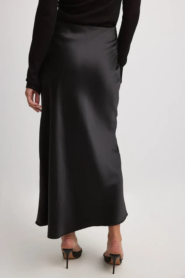 Satinerter Damenrock mit hoher Taille