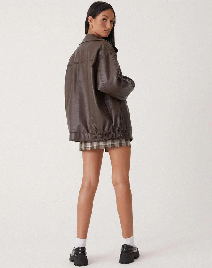 Oversize Damen-Lederjacke mit lockerer Passform